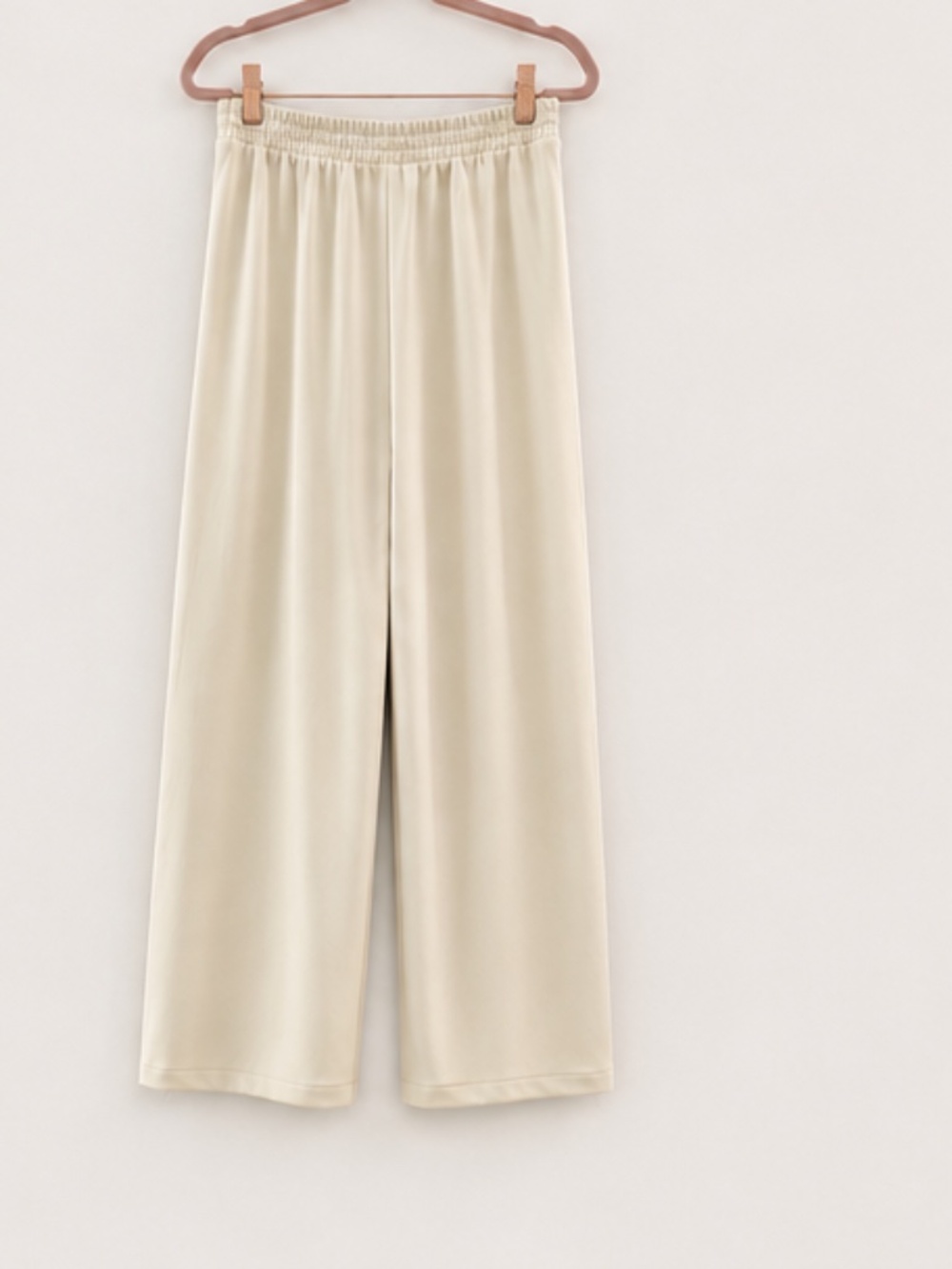 NWOT VSX Victoria’s Secret Featherweight Knit Wide Leg Pants Medium Plaster - Picture 4 of 5